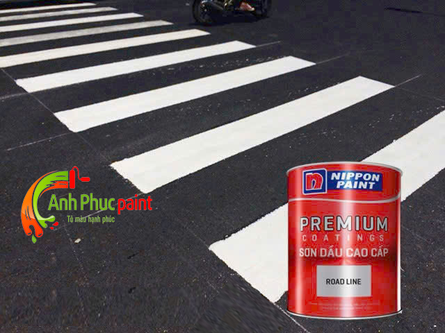 Màng sơn Thermoplastic Acrylic có khả năng chịu mài mòn và tải nặng, giúp bảo vệ bề mặt trong thời gian dài. #1 Sơn Kẻ Vạch Đường Nippon Road Line Bình Dương