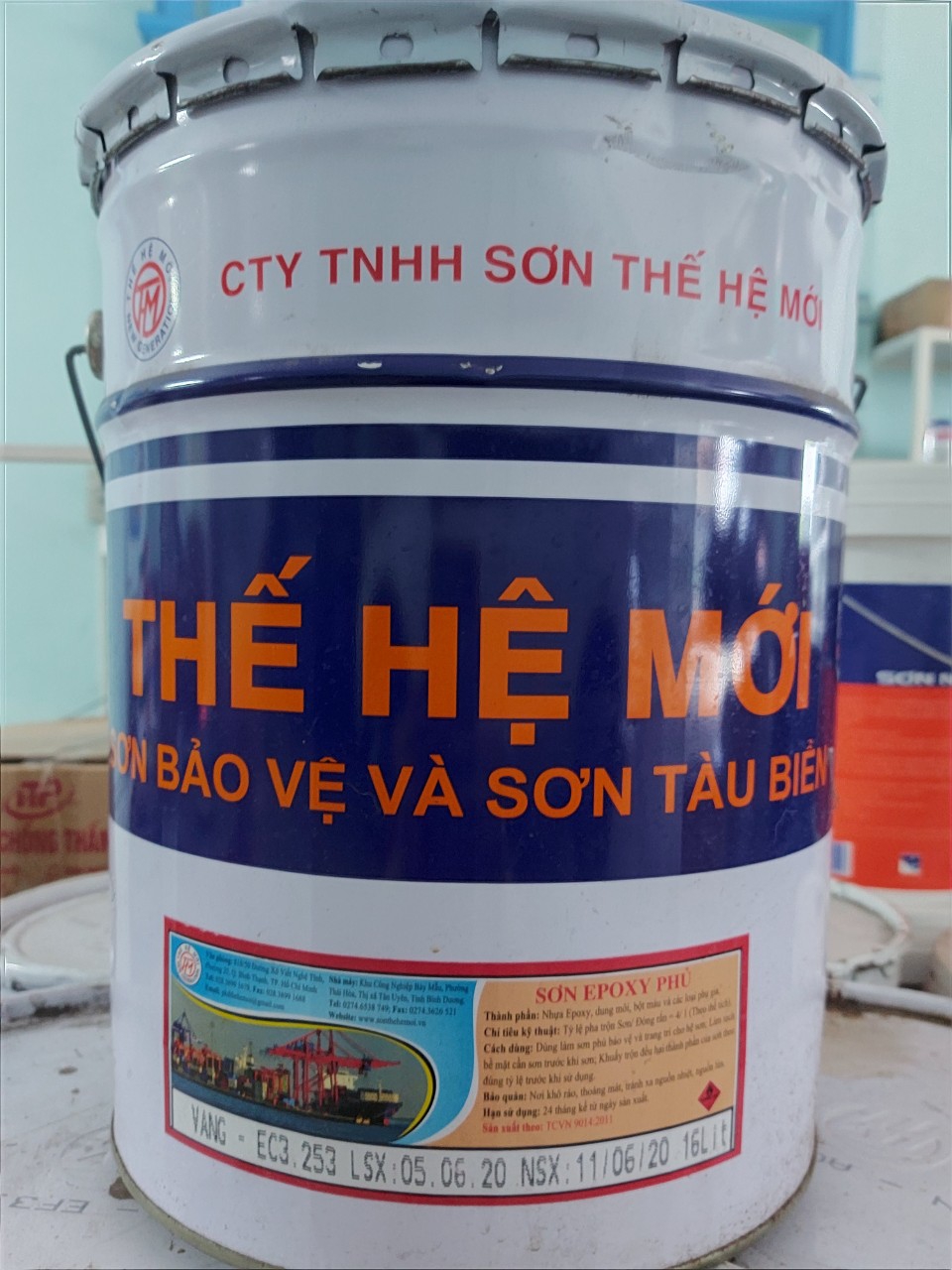 ✅ Thân thiện với môi trường: Ít mùi, không gây hại cho sức khỏe người sử dụng. #1 Sơn PU 2K phủ Thế Hệ Mới Bình Dương